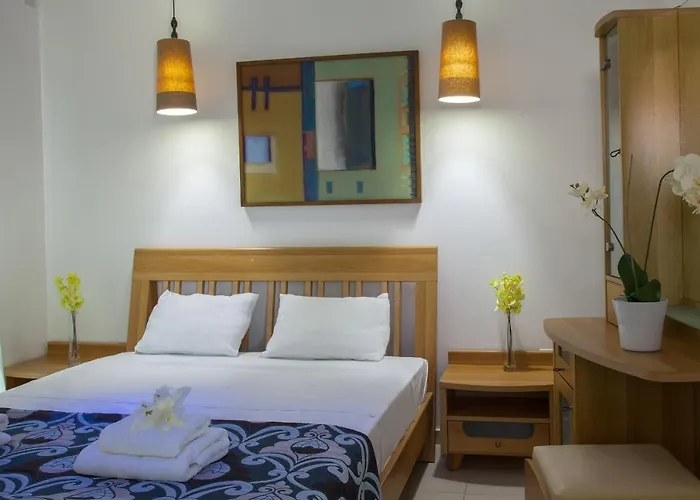 Villa Ayia Thekla Seafront Lavender *