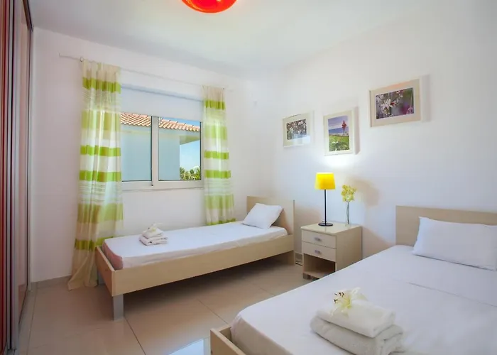 Ayia Thekla Seafront Lavender ヴィラ