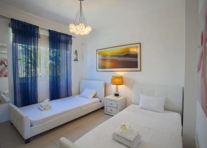 Ayia Thekla Seafront Lavender Вилла *