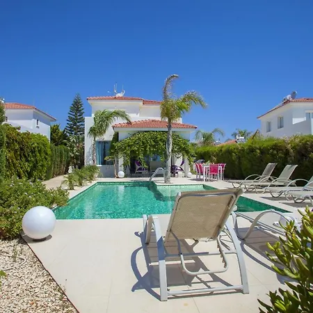Ayia Thekla Seafront Lavender Villa *